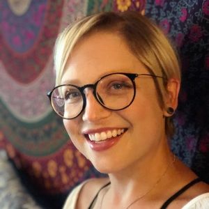 Meet your Posher, Saschelle